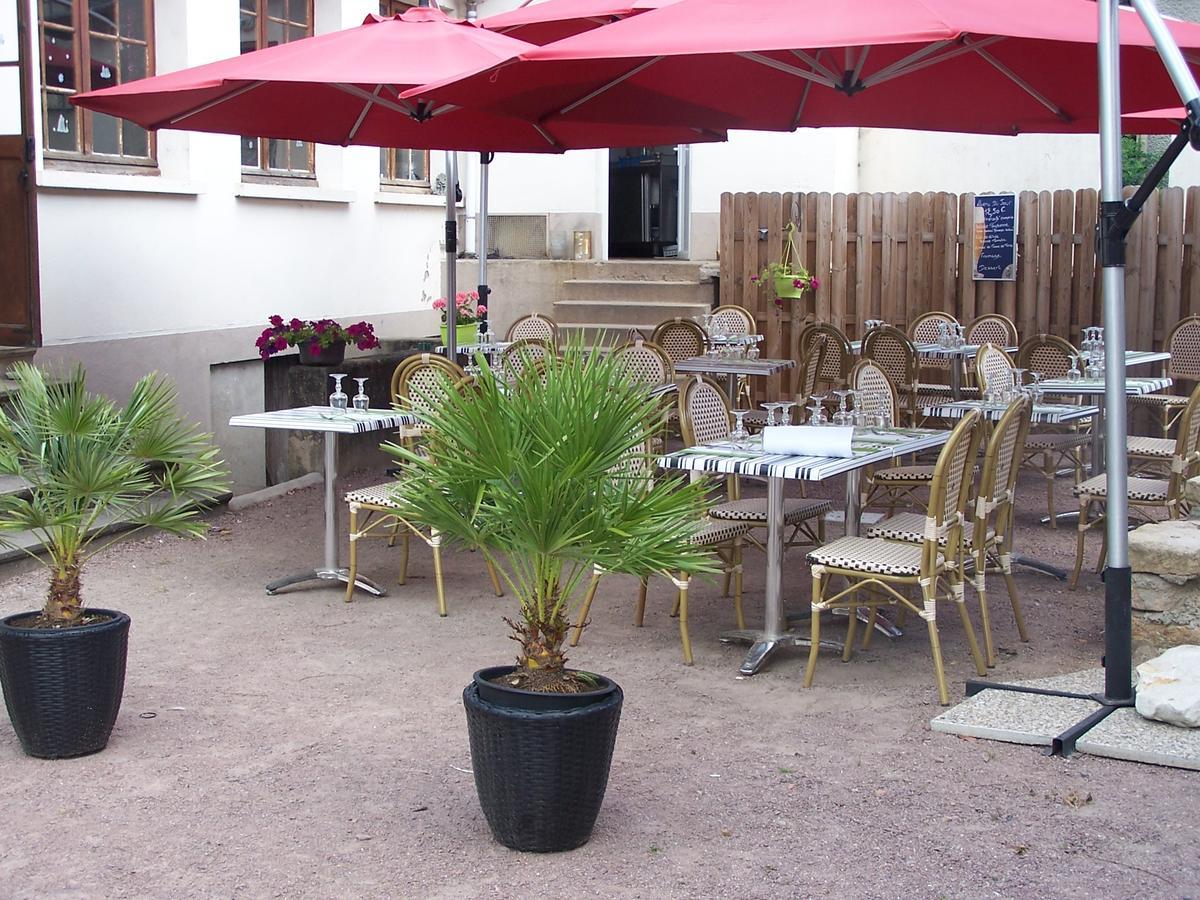 Le Lichou Vallon-en-Sully Exterior foto